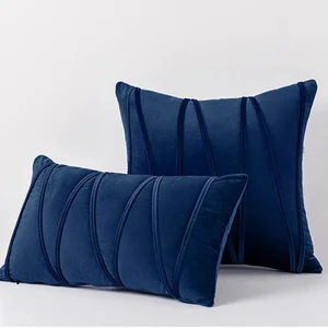 Housse de coussin en velours chic bleu royal