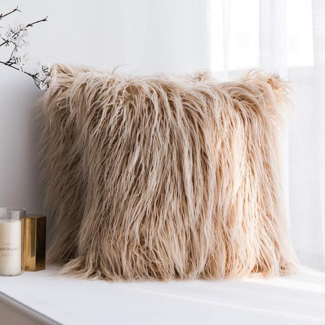 housse coussin marron polaire 45x45