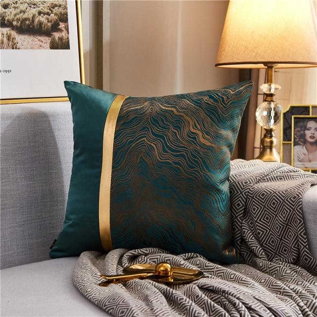 Housse de coussin en soie vert foncé