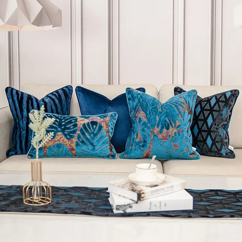Housse de coussin en velours bleu luxueux – Design uni élégant – Image 2