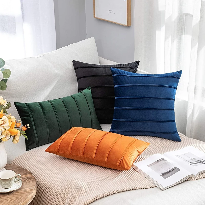 décoration chic coussin noir