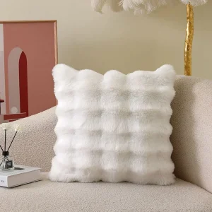 Housse de coussin 45×45 cm en peluche cosy - blanche