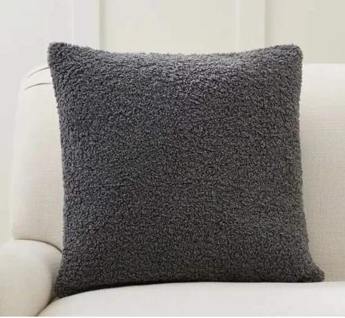 Housse de coussin en peluche douce et cosy - grise